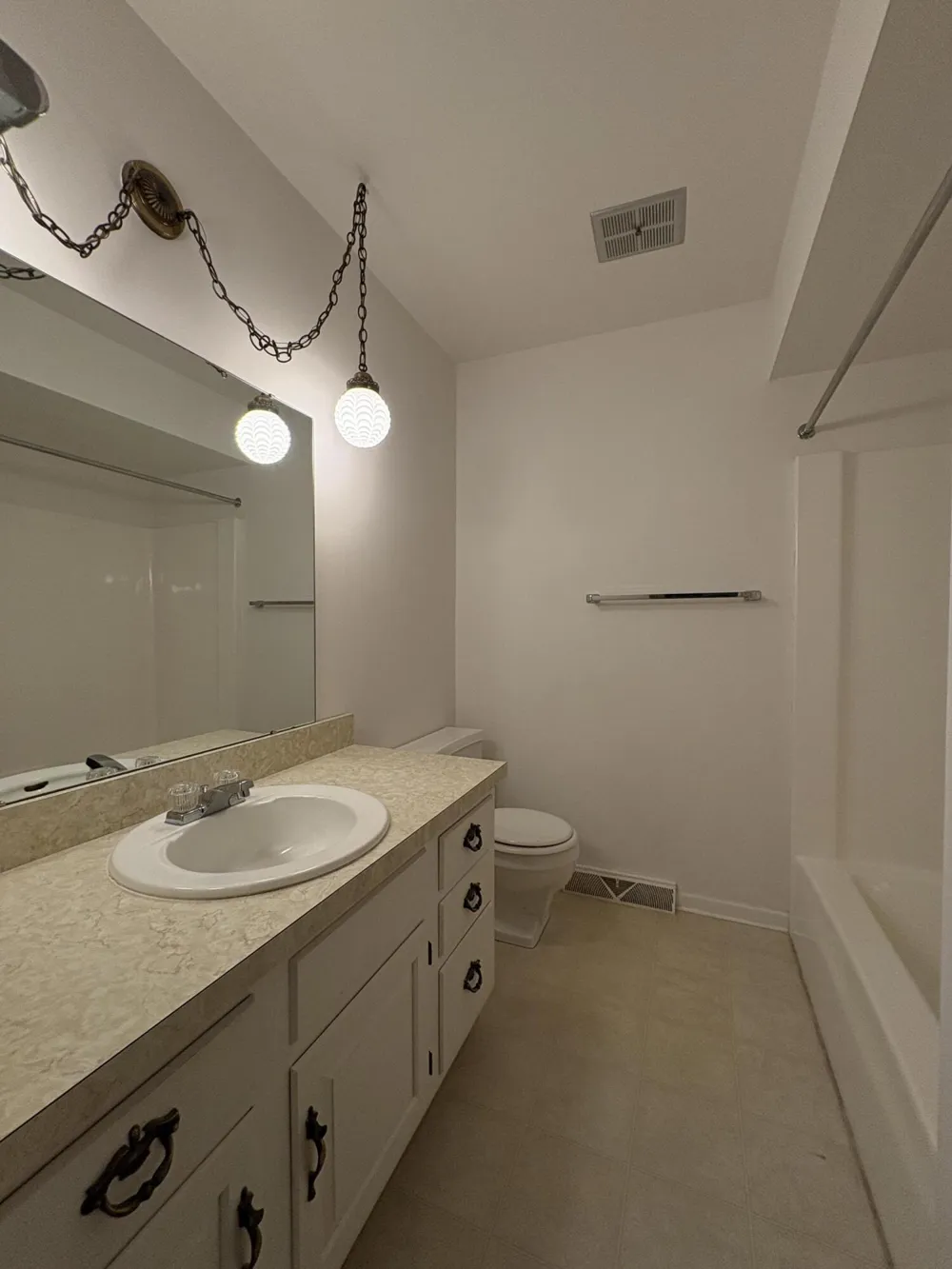 5742 Leisure South Drive SE #101 Kentwood, MI 49548