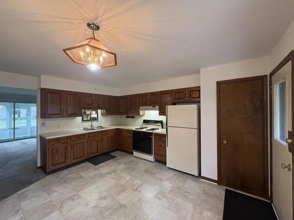 5742 Leisure South Drive SE #101 Kentwood, MI 49548