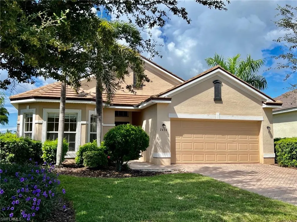 2430 Verdmont Court Cape Coral, FL 33991
