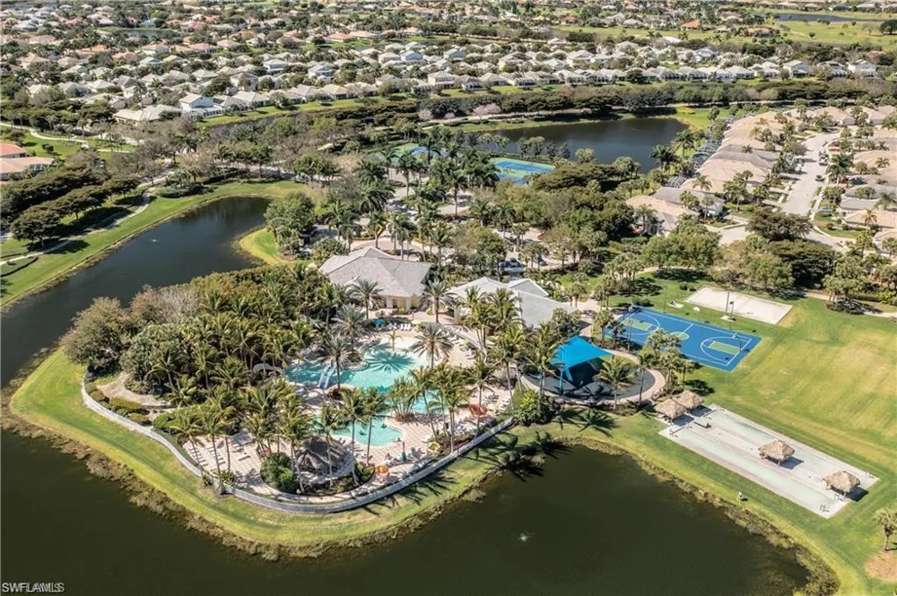2430 Verdmont Court Cape Coral, FL 33991