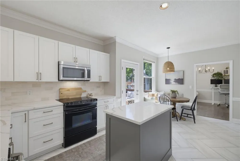 6101 Glenridge Court Kernersville, NC 27284