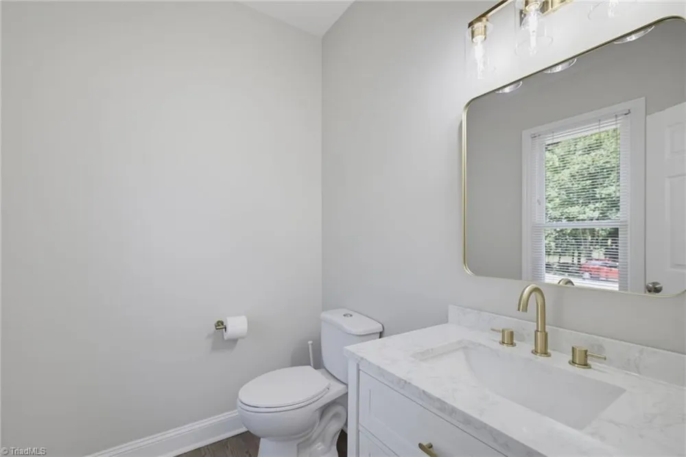 6101 Glenridge Court Kernersville, NC 27284
