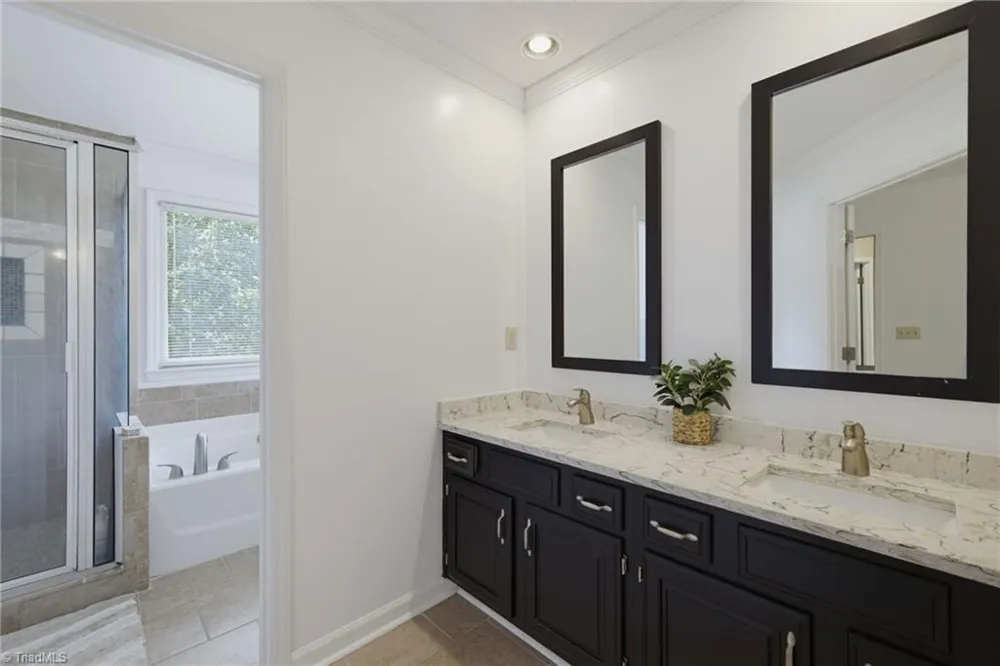 6101 Glenridge Court Kernersville, NC 27284