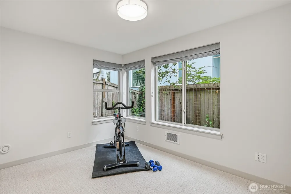 4314 Whitman Avenue #B Seattle, WA 98103