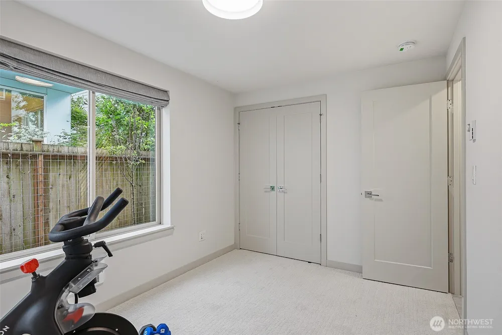 4314 Whitman Avenue #B Seattle, WA 98103
