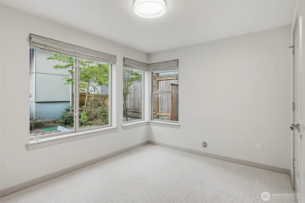 4314 Whitman Avenue #B Seattle, WA 98103