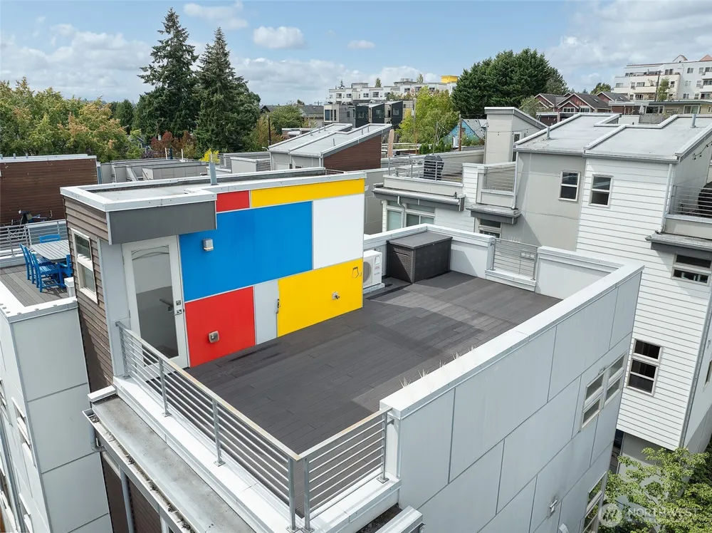 4314 Whitman Avenue #B Seattle, WA 98103