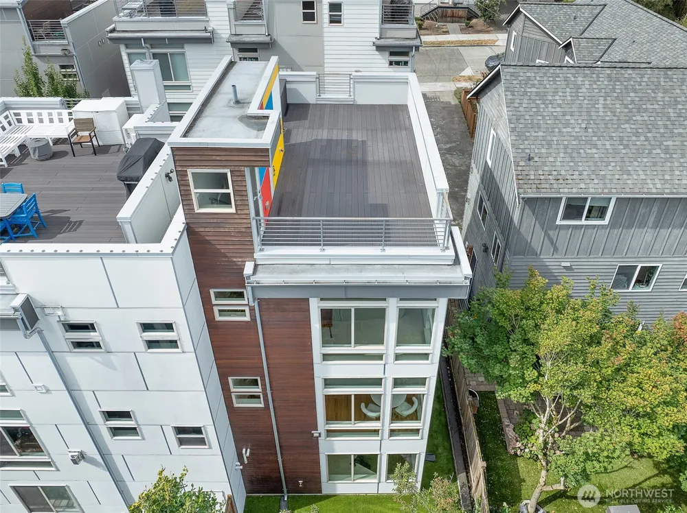 4314 Whitman Avenue #B Seattle, WA 98103