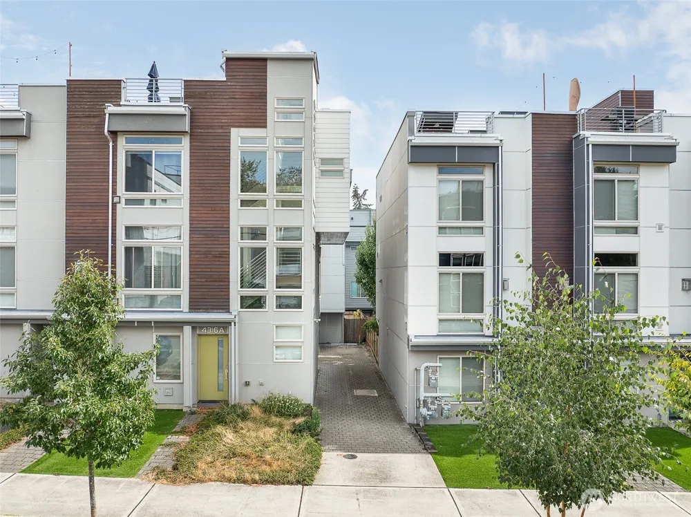 4314 Whitman Avenue #B Seattle, WA 98103