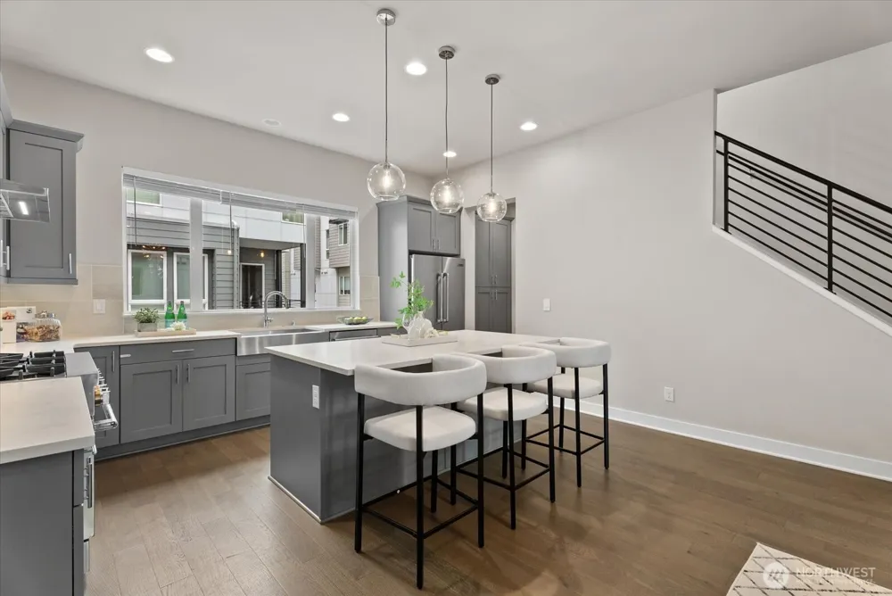 1022 124TH COURT NE #E4 Bellevue, WA 98005