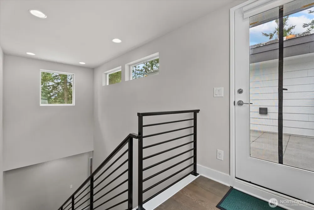 1022 124TH COURT NE #E4 Bellevue, WA 98005