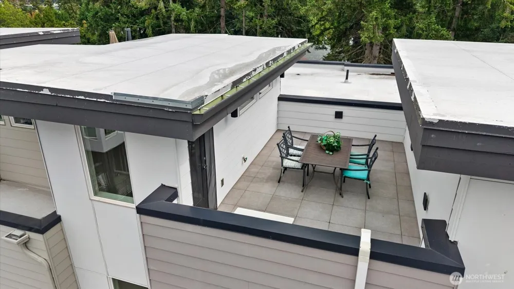 1022 124TH COURT NE #E4 Bellevue, WA 98005