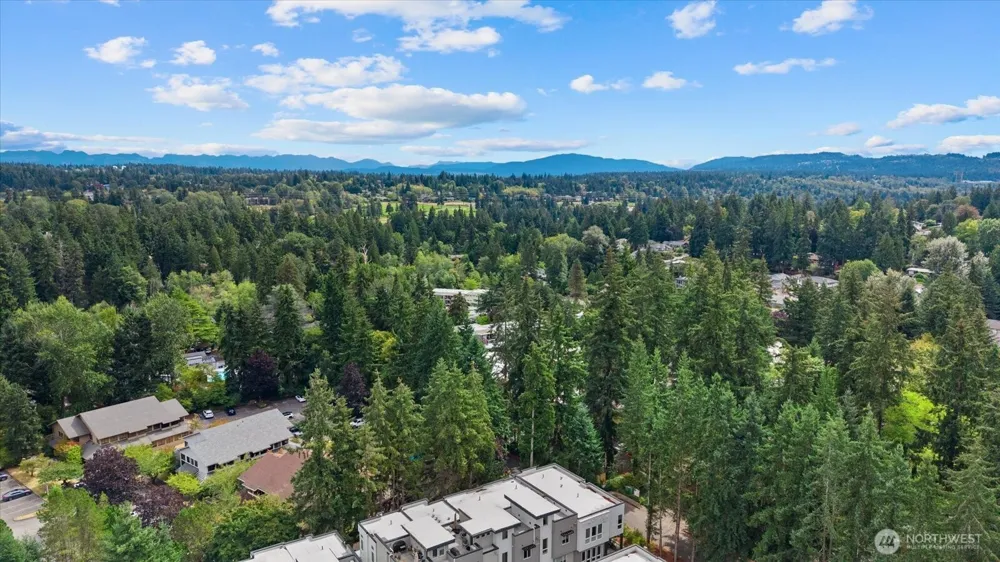 1022 124TH COURT NE #E4 Bellevue, WA 98005