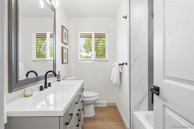383 S Robb Way Lakewood, CO 80226