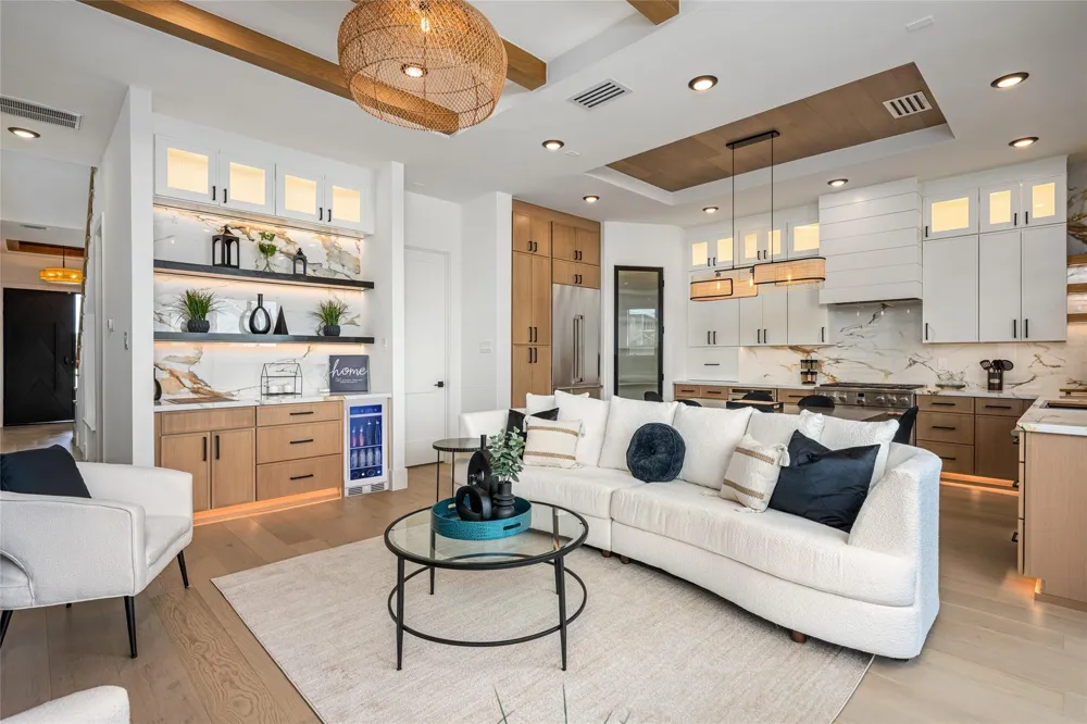623 Winding Oaks Stafford, TX 77477