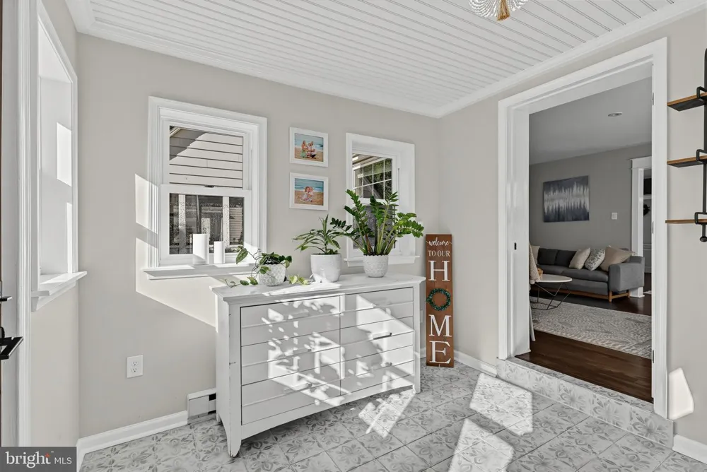 120 SUMMIT ROAD Media, PA 19063