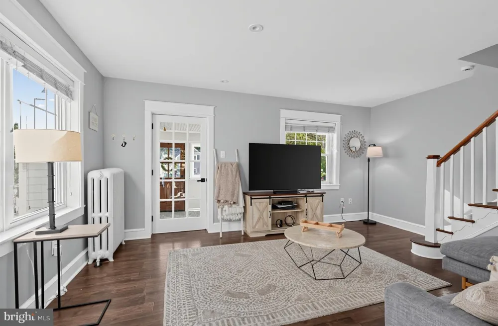 120 SUMMIT ROAD Media, PA 19063