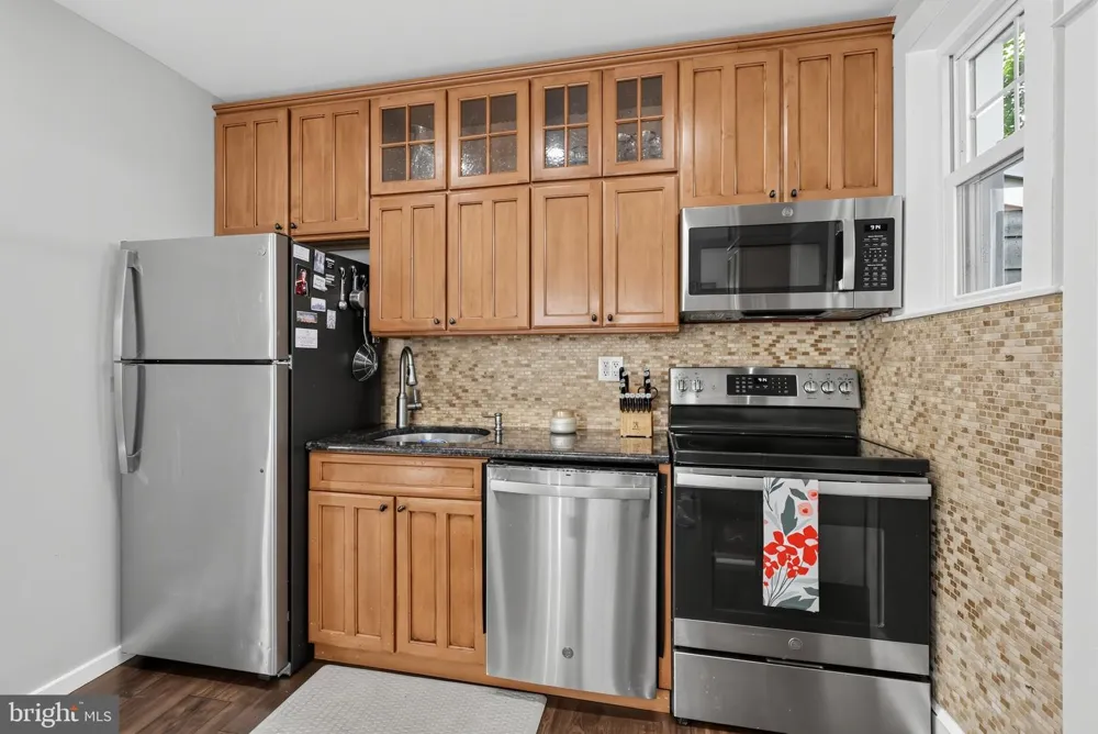 120 SUMMIT ROAD Media, PA 19063