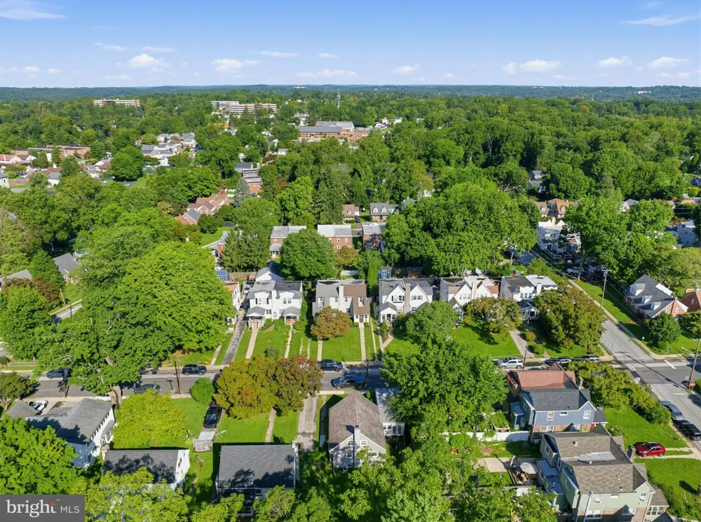 120 SUMMIT ROAD Media, PA 19063