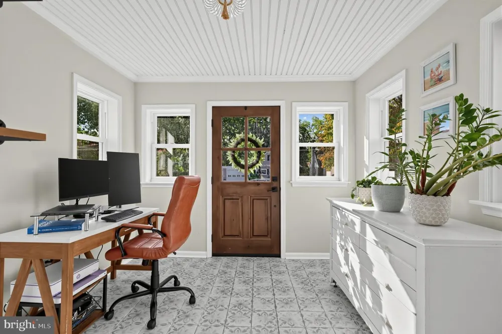 120 SUMMIT ROAD Media, PA 19063