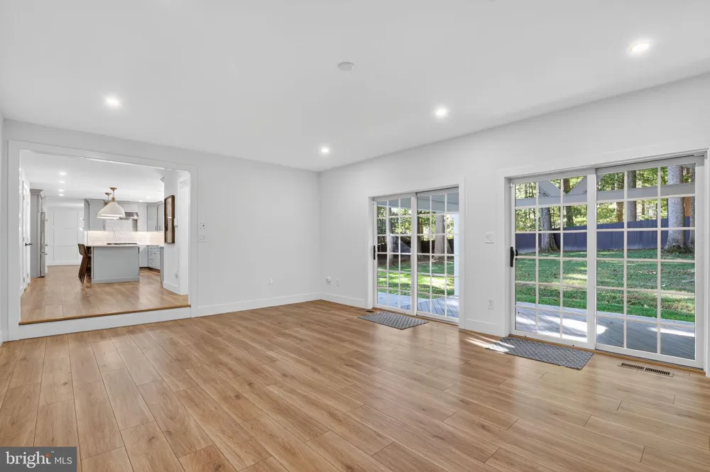 227 AUTUMN DRIVE Exton, PA 19341