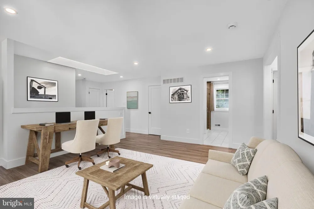 227 AUTUMN DRIVE Exton, PA 19341