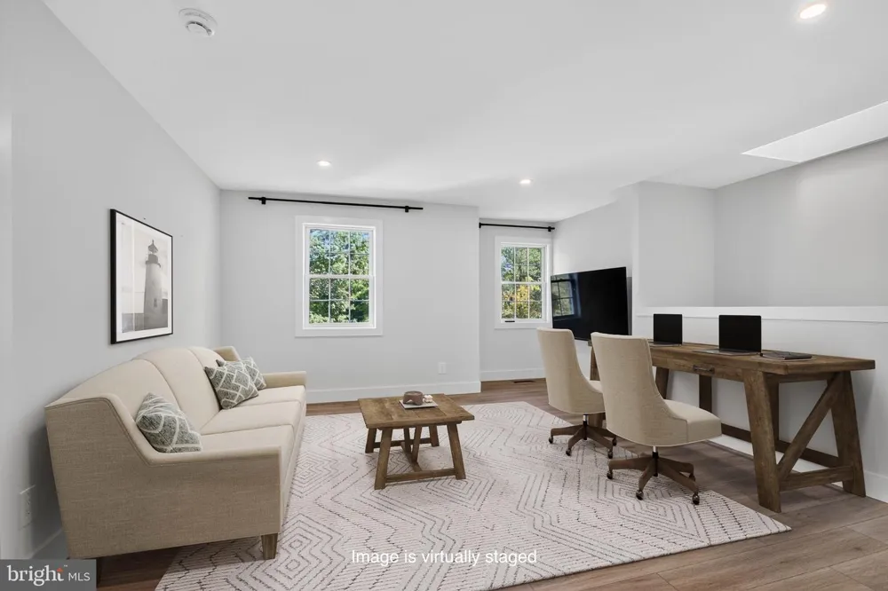 227 AUTUMN DRIVE Exton, PA 19341