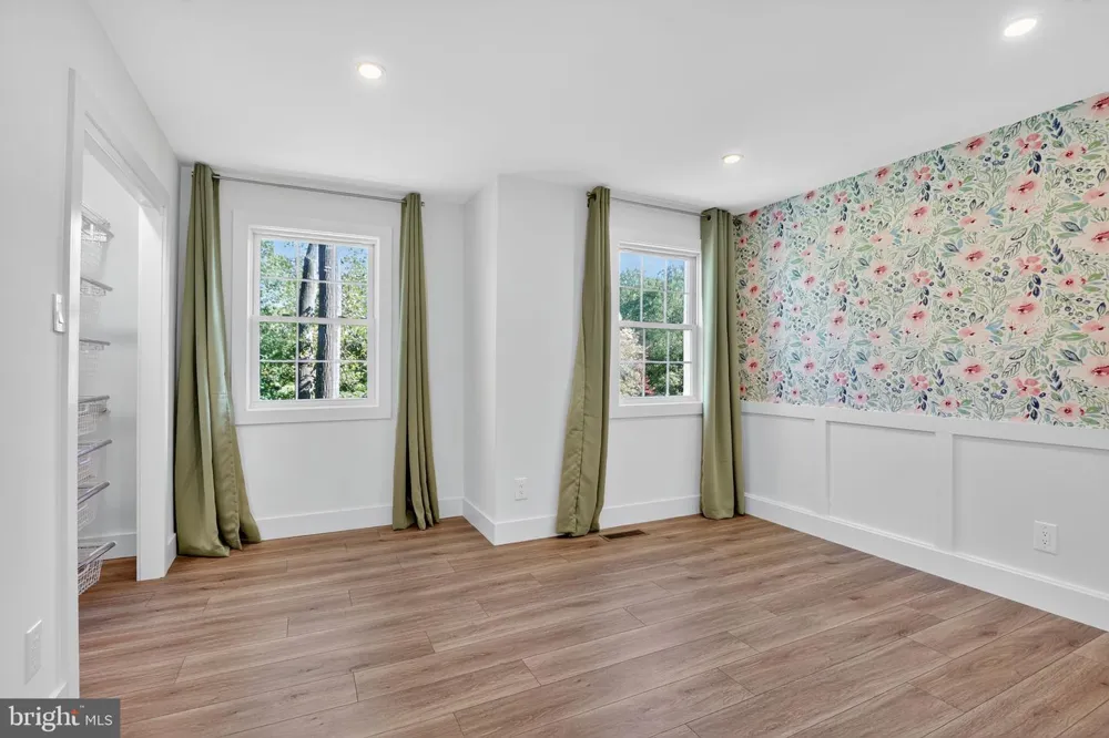 227 AUTUMN DRIVE Exton, PA 19341