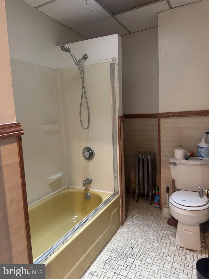 5403 THOMAS AVENUE Philadelphia, PA 19143