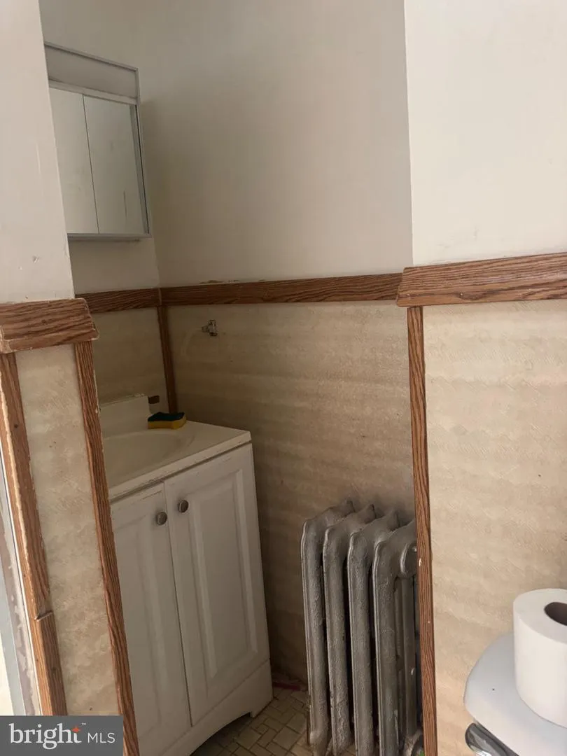 5403 THOMAS AVENUE Philadelphia, PA 19143