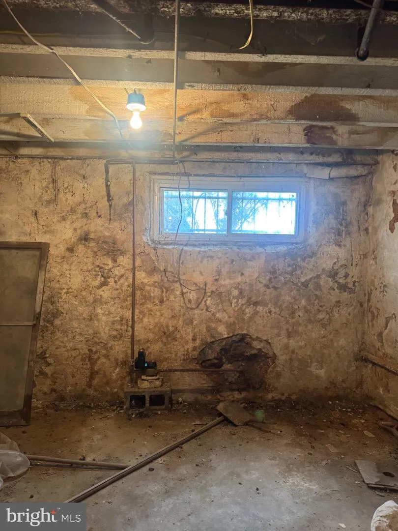 5403 THOMAS AVENUE Philadelphia, PA 19143