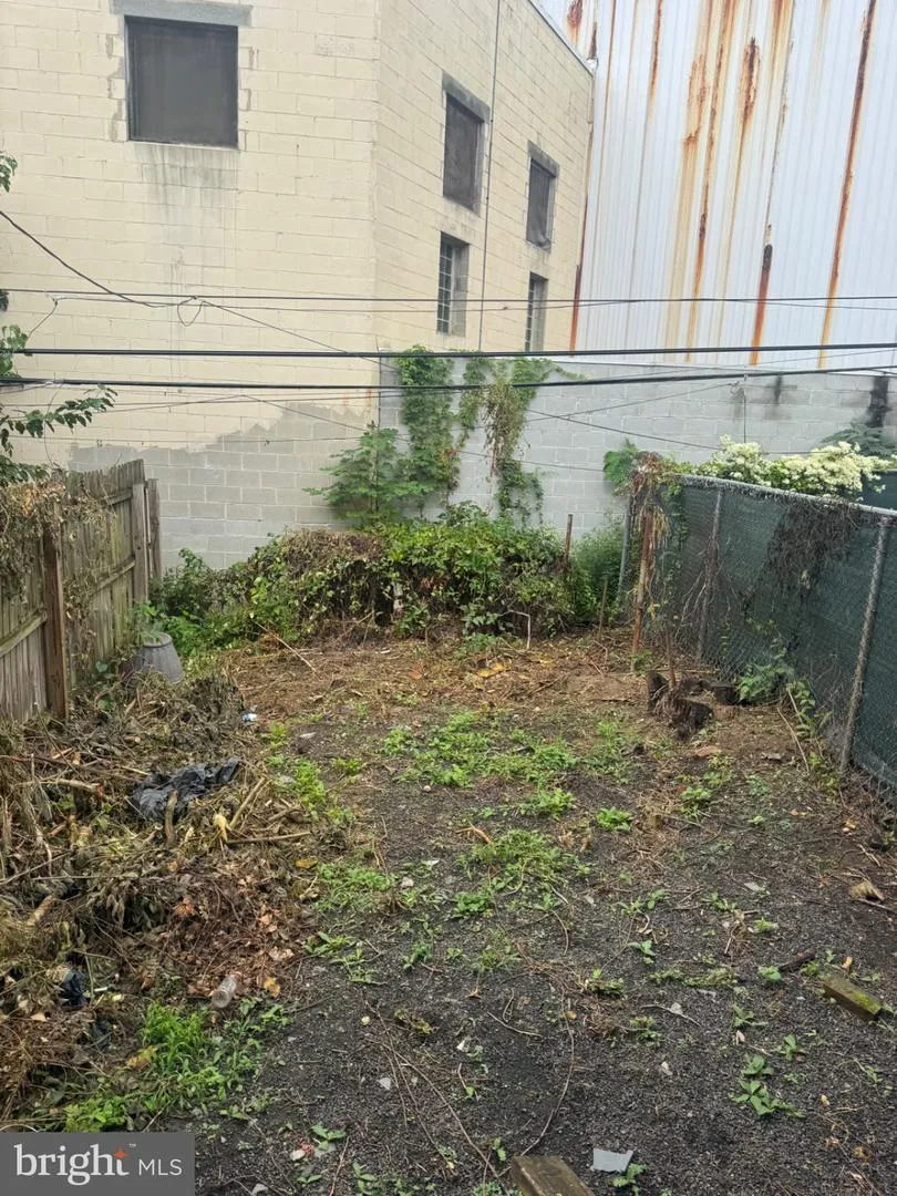 5403 THOMAS AVENUE Philadelphia, PA 19143