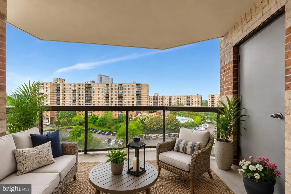 8380 GREENSBORO DRIVE #719 Mclean, VA 22102