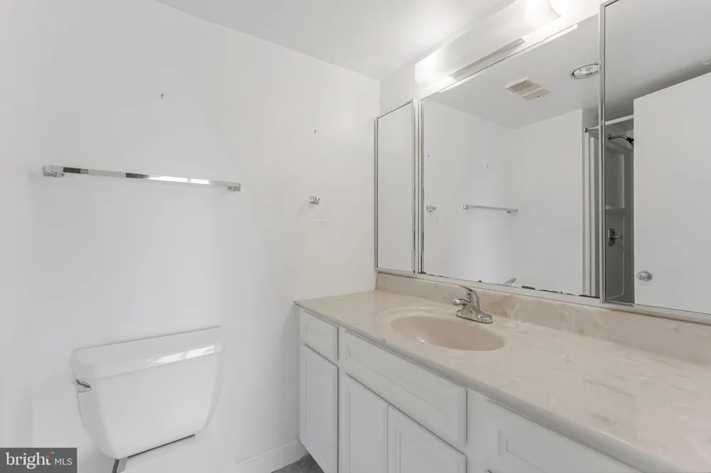 8380 GREENSBORO DRIVE #719 Mclean, VA 22102