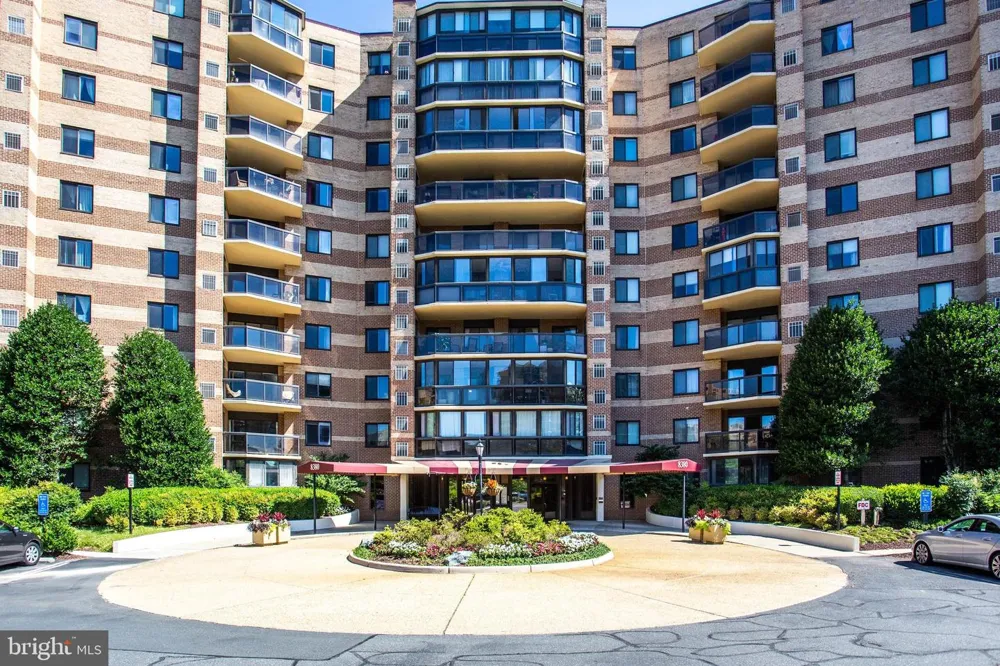 8380 GREENSBORO DRIVE #719 Mclean, VA 22102