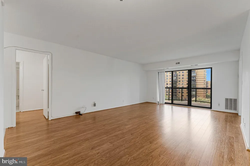 8380 GREENSBORO DRIVE #719 Mclean, VA 22102
