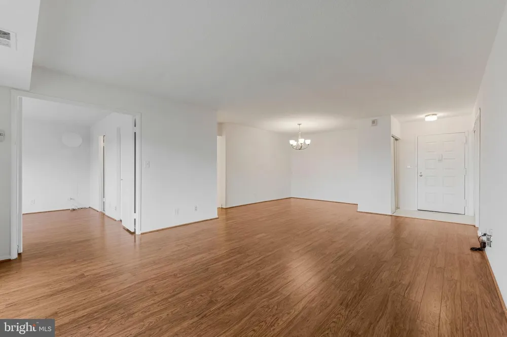 8380 GREENSBORO DRIVE #719 Mclean, VA 22102