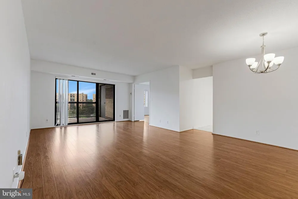 8380 GREENSBORO DRIVE #719 Mclean, VA 22102