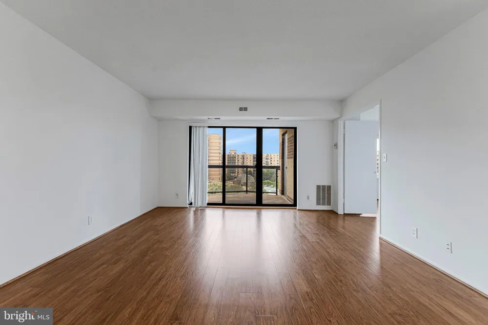 8380 GREENSBORO DRIVE #719 Mclean, VA 22102