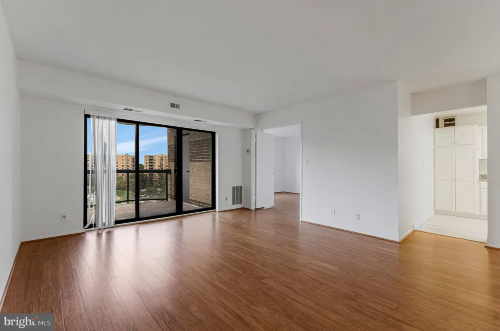 8380 GREENSBORO DRIVE #719 Mclean, VA 22102