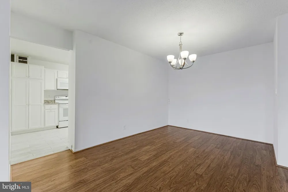 8380 GREENSBORO DRIVE #719 Mclean, VA 22102