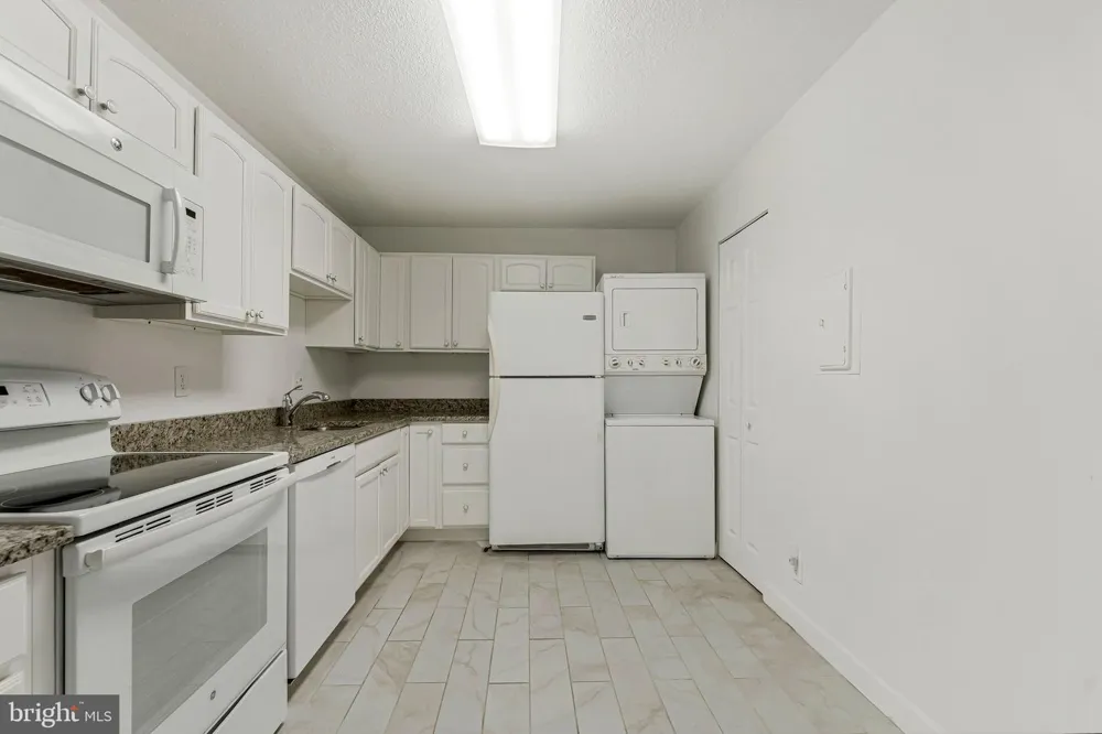 8380 GREENSBORO DRIVE #719 Mclean, VA 22102