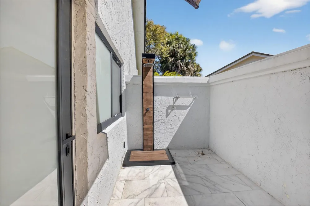 2200 SW 36th Terrace Delray Beach, FL 33445
