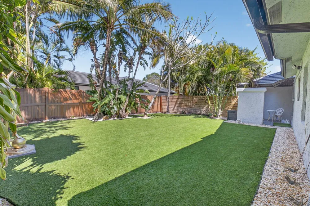 2200 SW 36th Terrace Delray Beach, FL 33445