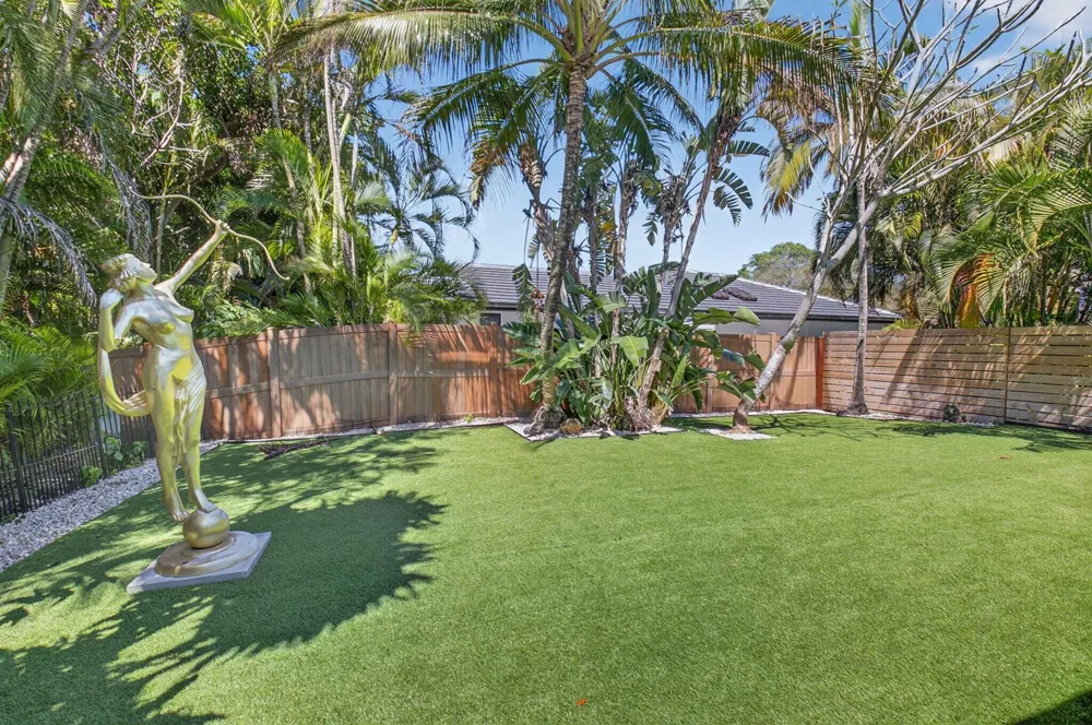 2200 SW 36th Terrace Delray Beach, FL 33445