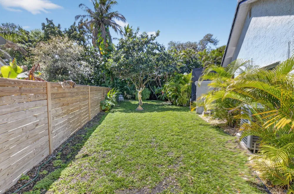 2200 SW 36th Terrace Delray Beach, FL 33445