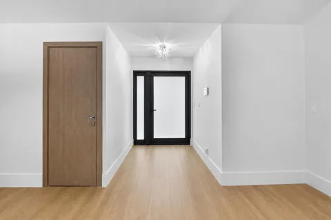 2200 SW 36th Terrace