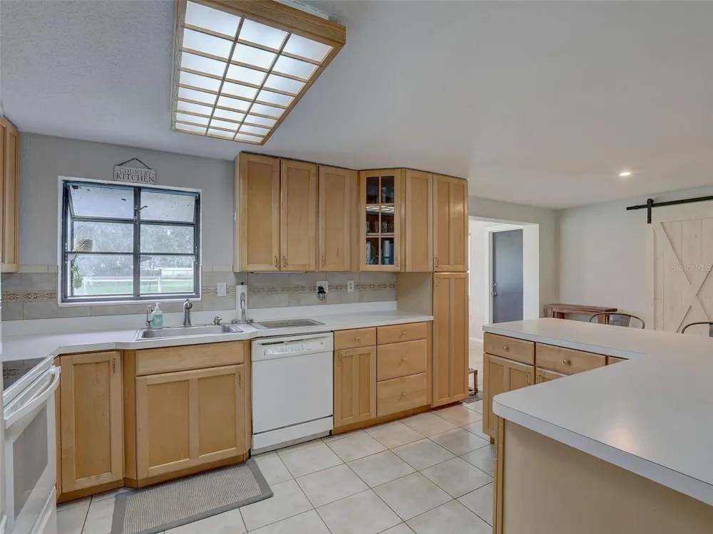 13102 GIBSON LANE Odessa, FL 33556