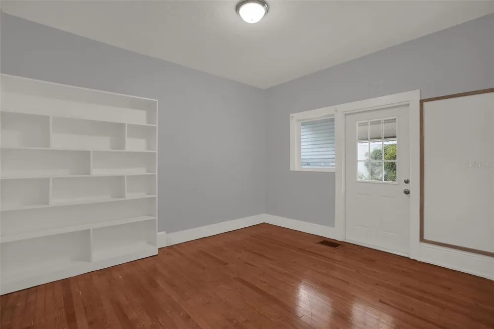 1629 FERRIS AVENUE Orlando, FL 32803