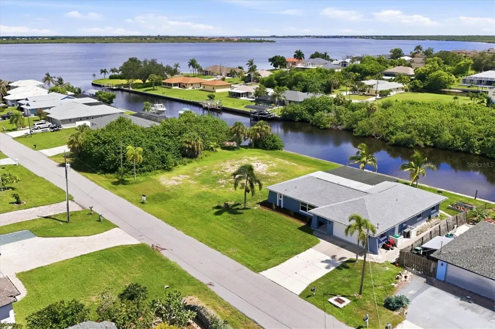12383 QUINLAN AVENUE Port Charlotte, FL 33981